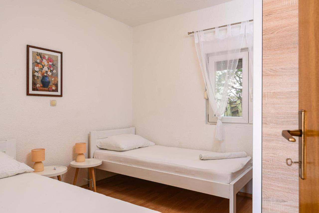 Apartment Planikovica 特罗吉尔 外观 照片