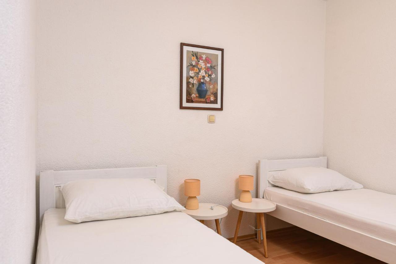 Apartment Planikovica 特罗吉尔 外观 照片