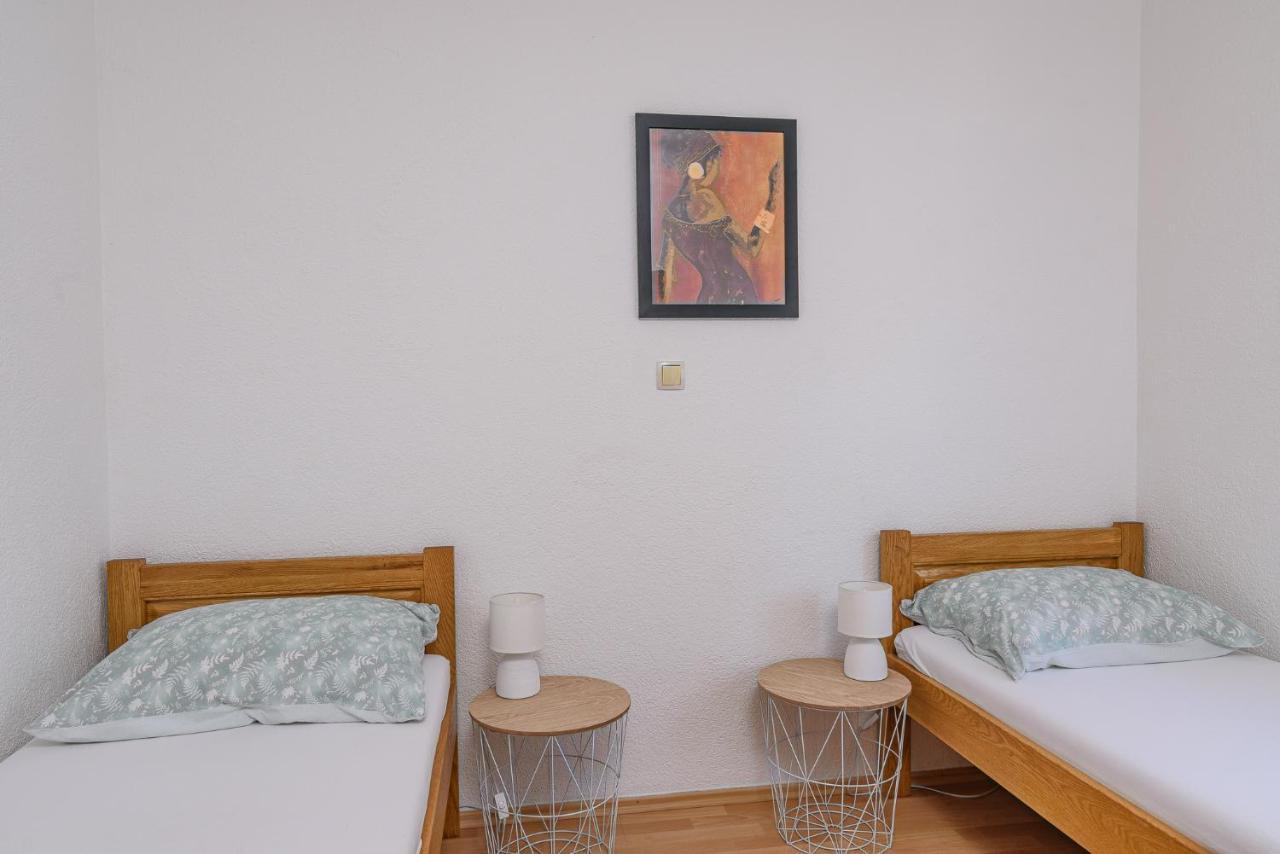 Apartment Planikovica 特罗吉尔 外观 照片
