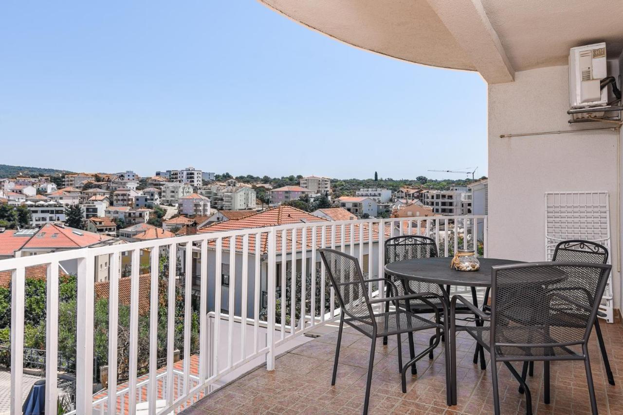 Apartment Planikovica 特罗吉尔 外观 照片